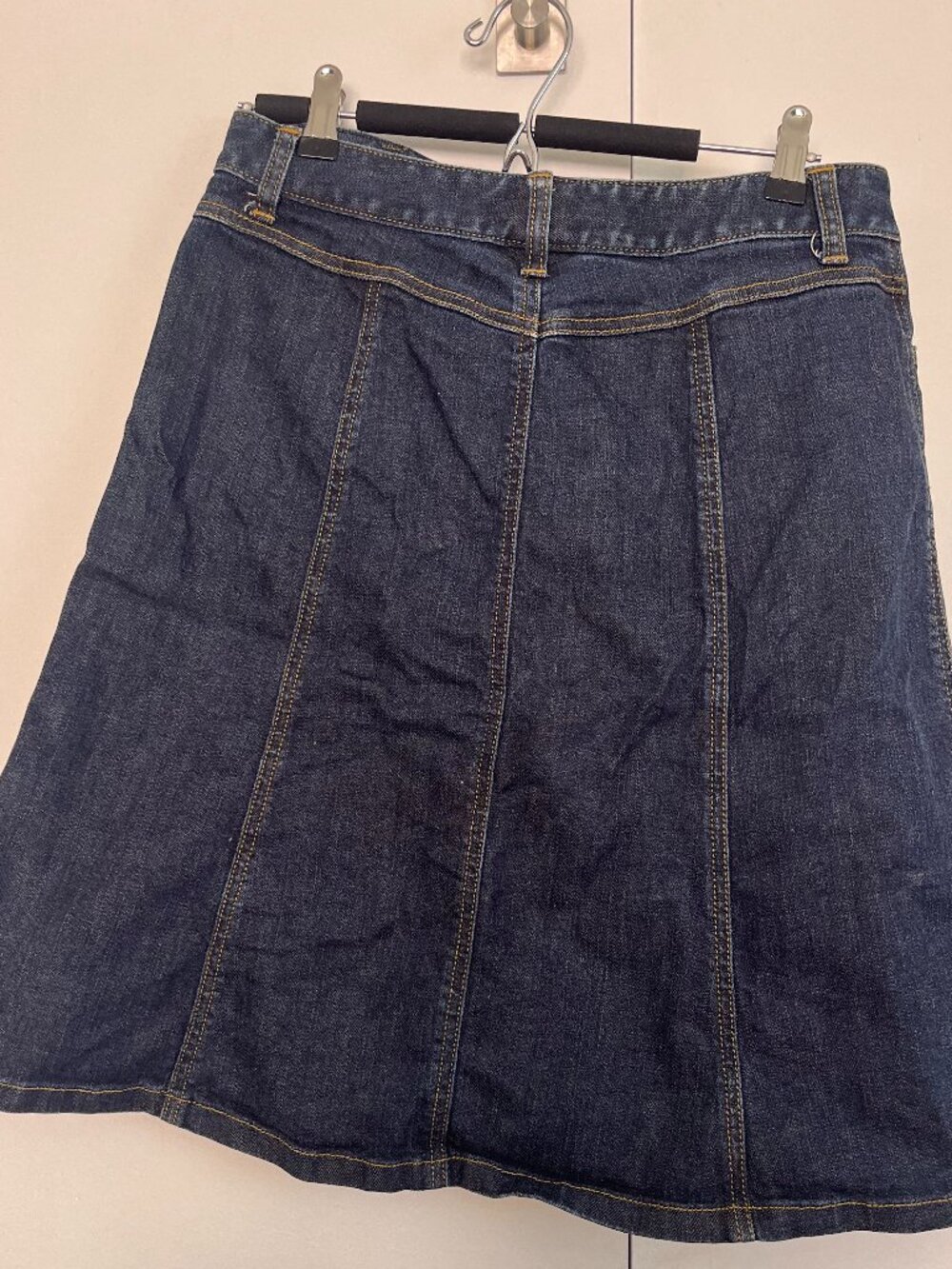 Ann Taylor A-line denim skirt, button front — size 8P - Picture 3 of 3